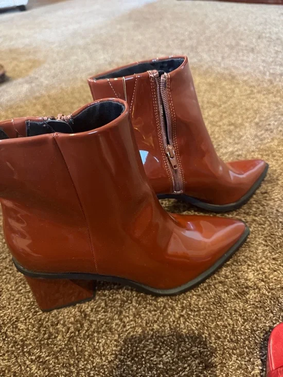 Nordstrom Rust-Red Patent Pointed Toe Block Heel Ankle Boots - Picture 2 of 4